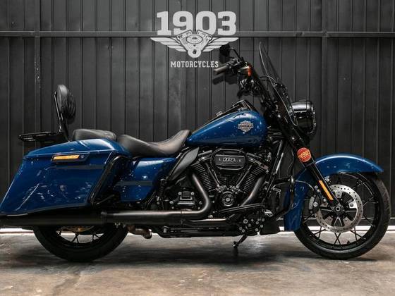 HARLEY-DAVIDSON ROAD KING SPECIAL 